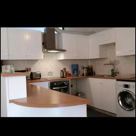 Flat For Family Vacations Apartment Larnaca